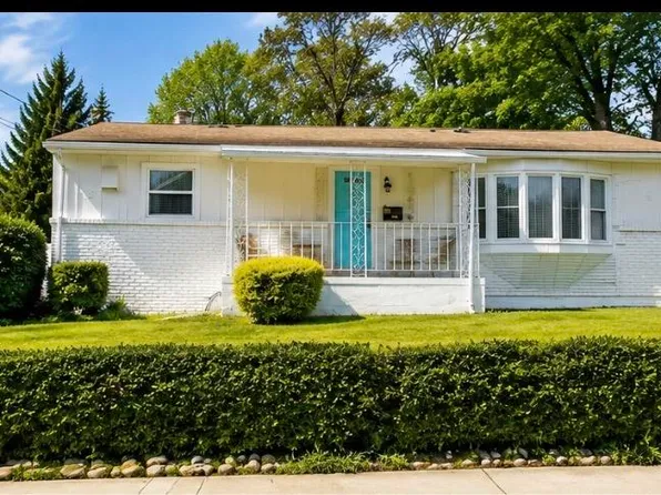 942 S Front St, Allentown, PA 18103