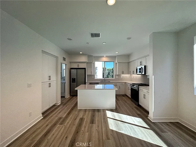 2317 W Broadway #41 — Photo 17