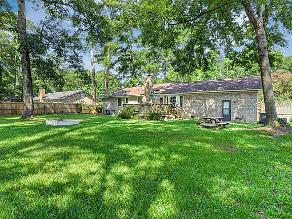 3rd image of 304 Summercourt Dr