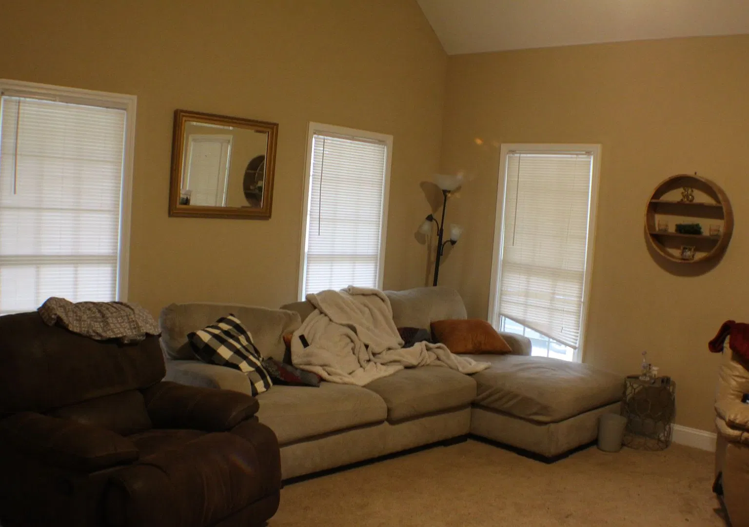 Beautiful Single Family Home - 4 Bedrooms & 2 Full Baths! — Photo 4