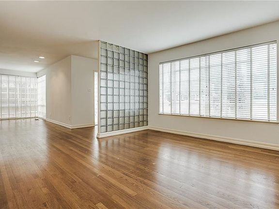 3rd image of 6851 Gaston Ave