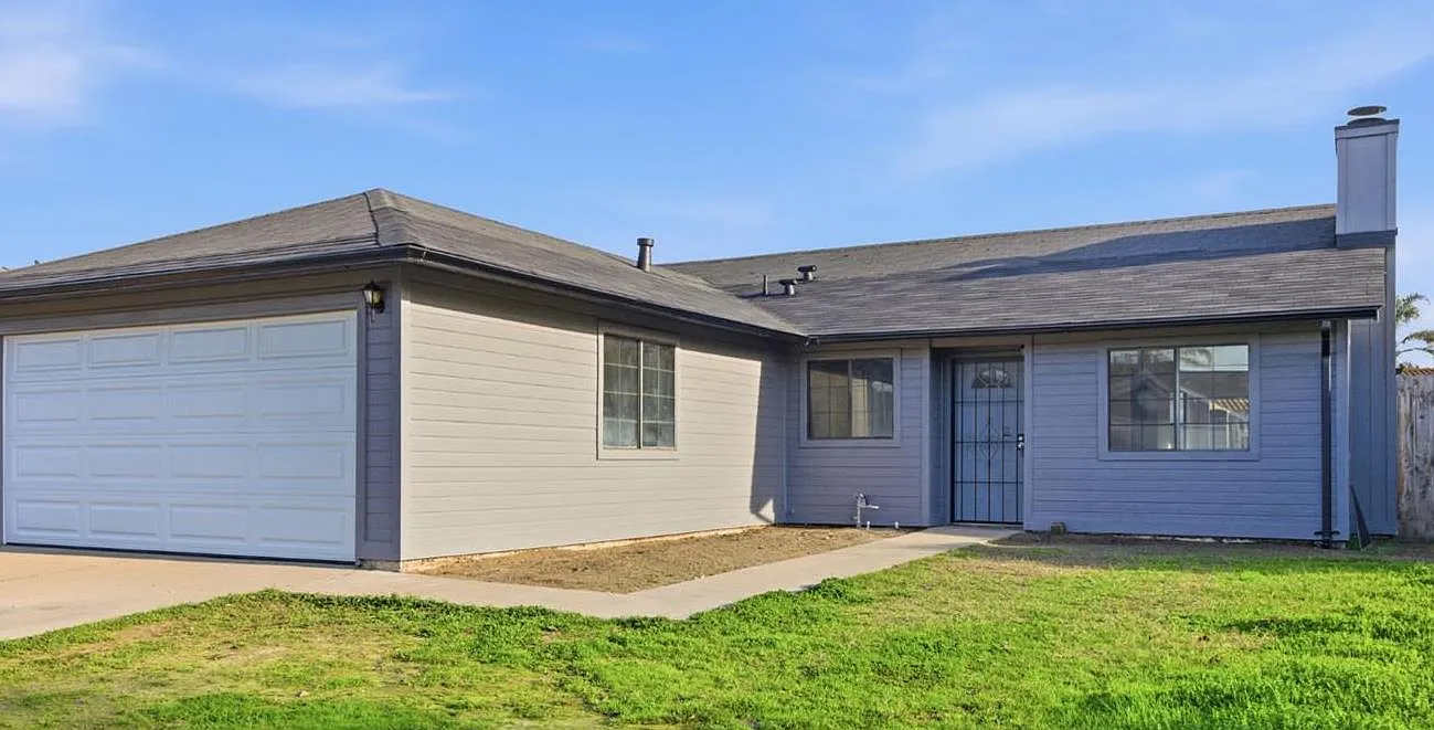 2104 Olive Branch Dr photo 1