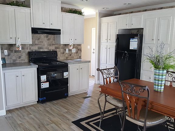 5th image of 1233 S Jk Powell Blvd #16711