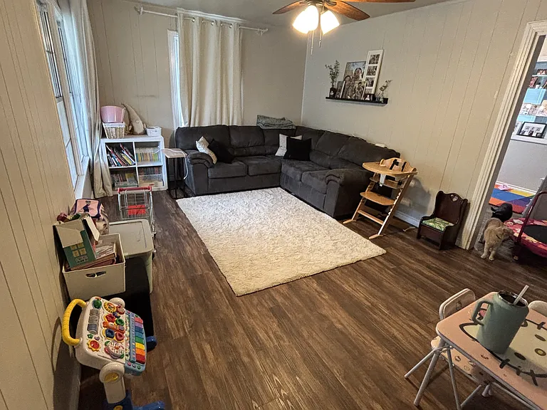 505 W Church Ave — Photo 2