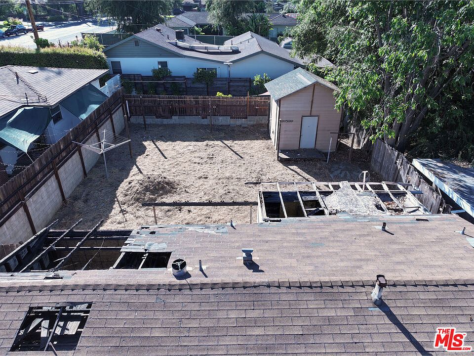 2nd image of 3132 Ridgeview Dr