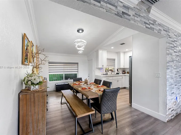 820 SW 17th Ave #1 — Photo 8