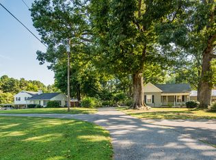 184 Old Stage Rd, Toano, VA 23168