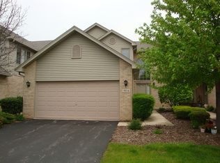9104 Mansfield Dr, Tinley Park, IL 60487