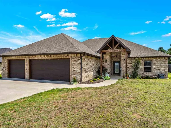 1022 Skyridge Dr, Elgin, OK 73538