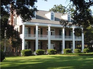 2607 Bayou Bend Rd, New Iberia, LA 70563