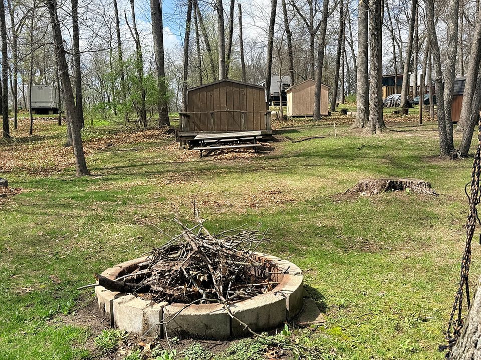 2nd image of 10-58 Woodhaven Lakes