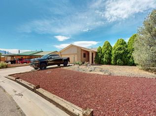 6242 Roadrunner Loop NE, Rio Rancho, NM 87144