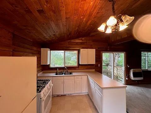 501 Croft Ave W #10 — Photo 6