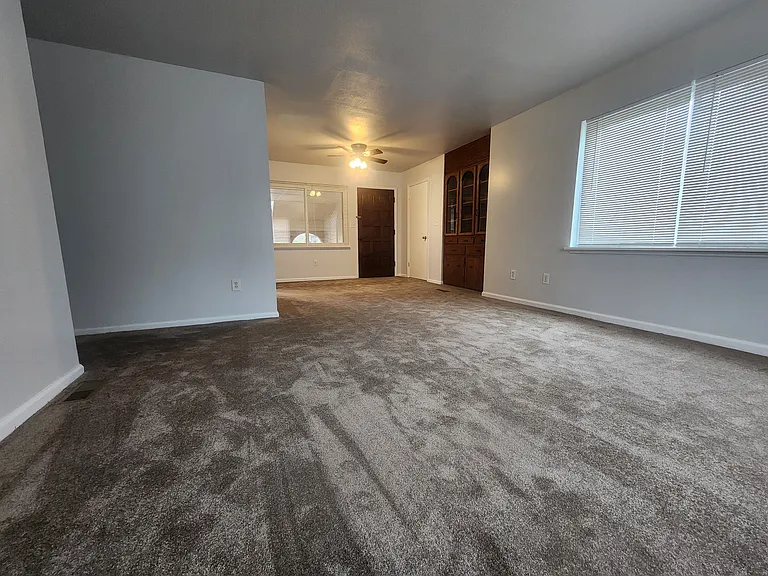 699 Blythe Ferry Rd NE — Photo 7