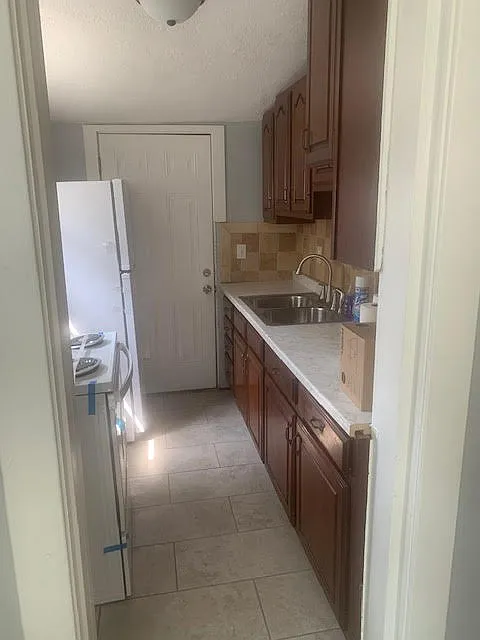 1 bed, 590 sqft, $800 — Photo 2