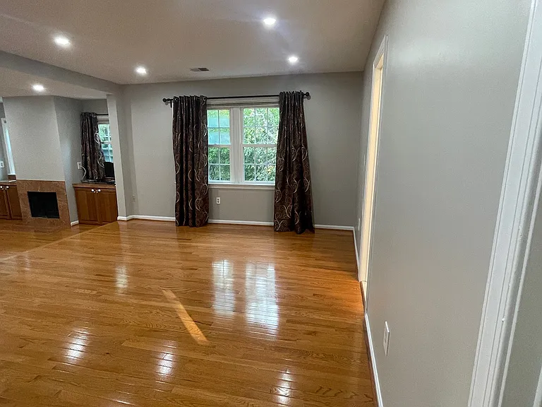 9025 Streamview Ln — Photo 31