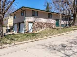 2744 S Cedar St, Sioux City, IA 51106