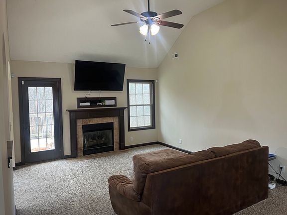 3rd image of 1224 Freedom Dr