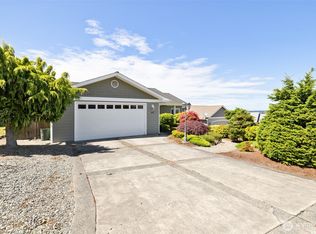 40 Coral Drive, Sequim, WA 98382