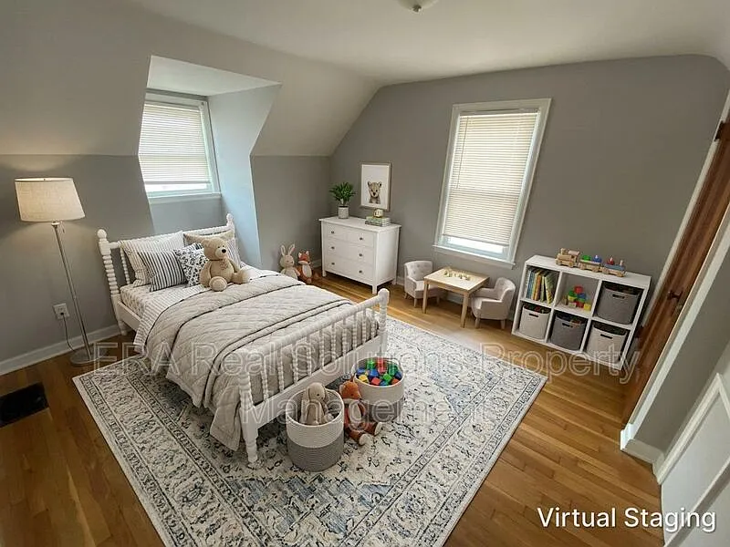 2 bed, 1.0 bath, 1198 sqft, $1,100 — Photo 4