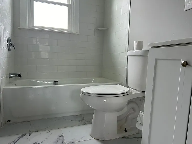 148 Charles Ave — Photo 3