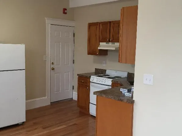 887 Huntington Ave, Boston, MA