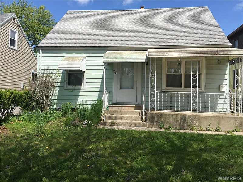 1st image of 672 Taunton Pl