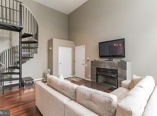 182 Gay St APT 1005, Philadelphia, PA