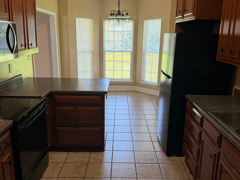 116 Huntingdon Dr — Photo 6