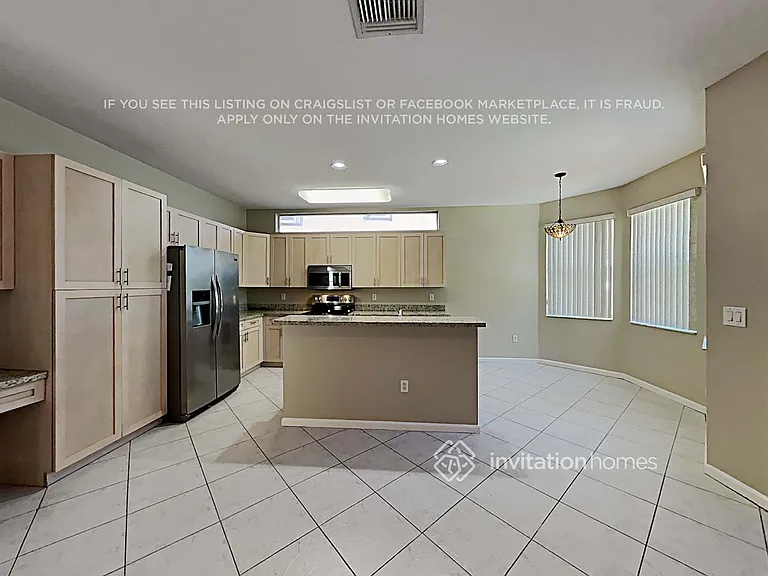 17115 SW 49th Pl — Photo 7