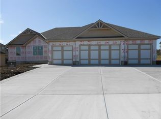 9305 SW Tsunami Ct, Blue Springs, MO 64064