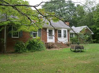 842 Old Center Point Rd, Carrollton, GA 30117