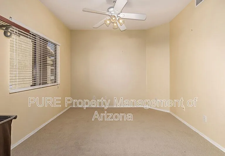 10652 W Coronado Rd — Photo 13
