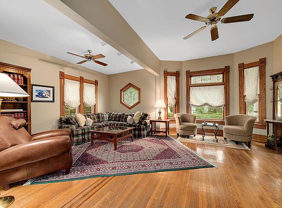 4th image of 226 S Ashland Ave