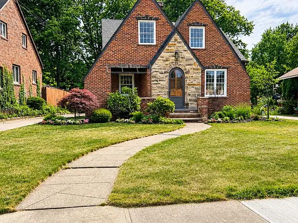 4170 Rustic Rd, Cleveland, OH 44135