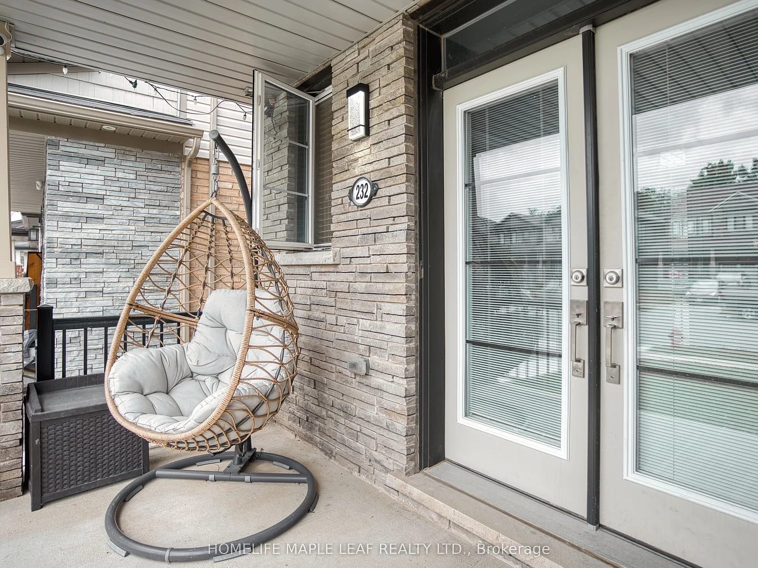 3 bed, $3,000 — Photo 3