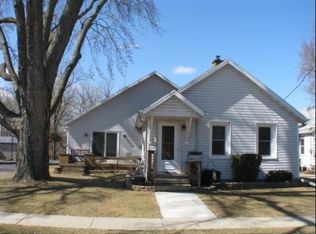 582 Elizabeth St, Fond Du Lac, WI 54935