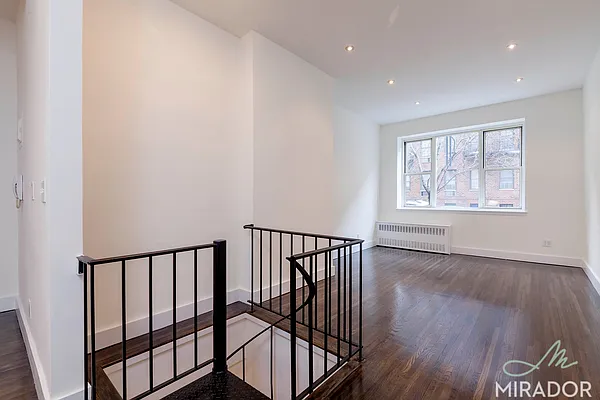 Rented by Mirador Real Estate | media 9