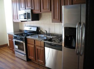 2755 W Cermak Rd, Chicago, IL 60608