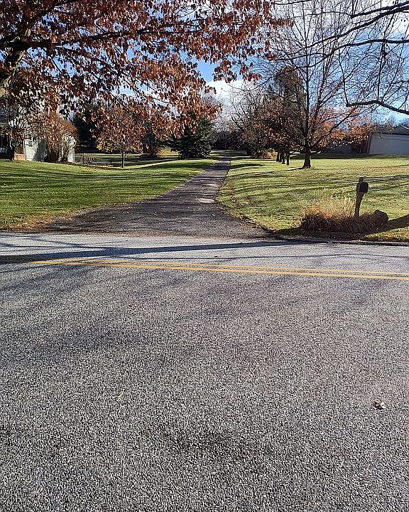 2nd image of 1005 Dietz Rd