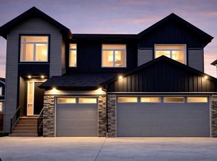 37 N North Bridges Bay SW, Langdon, AB T0J1X3