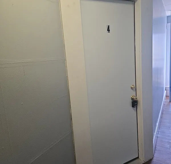 334 Clay St #4 — Photo 1
