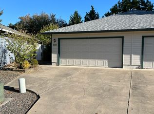 891 Columbine Way #891, Central Pt, OR 97502