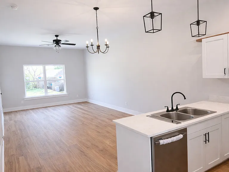 1515 Jordan Rd #B — Photo 6