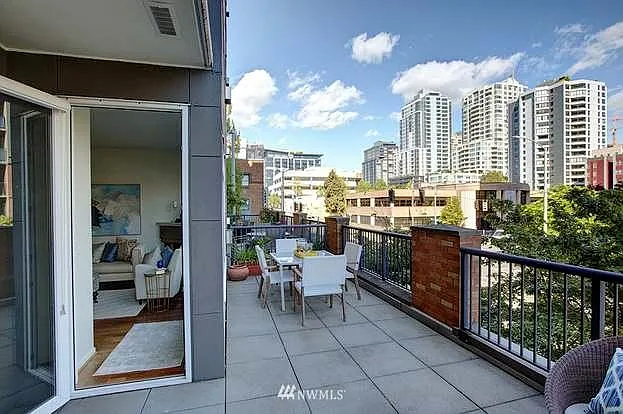 2801 1st Ave — Photo 2
