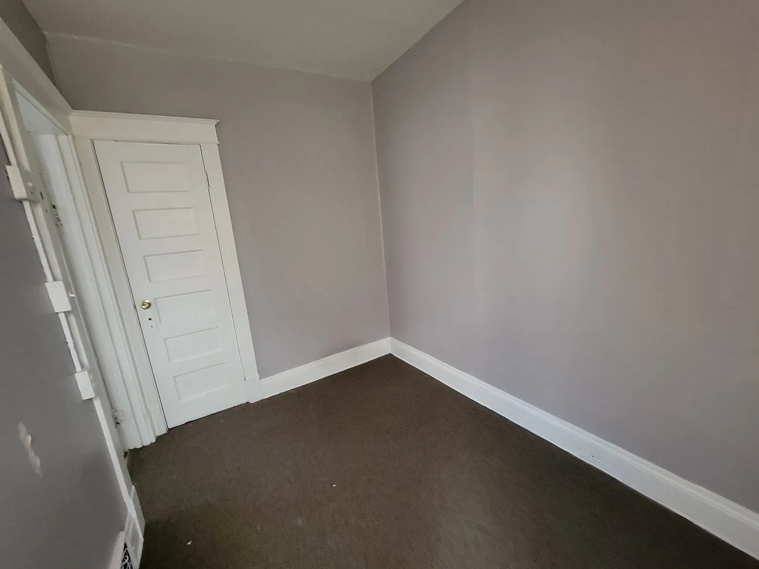 3 bed, 1200 sqft, $1,295 — Photo 3