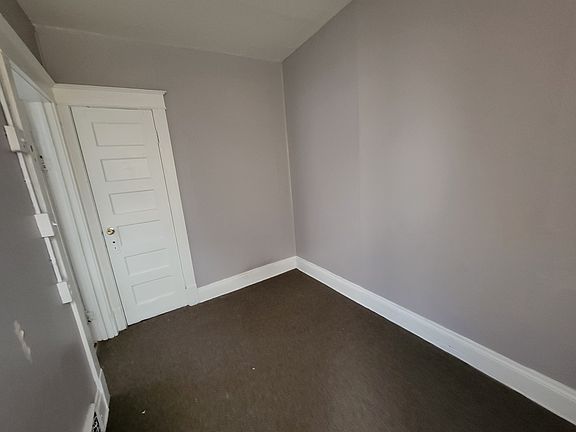 3rd image of 108 W Keefe Ave #2