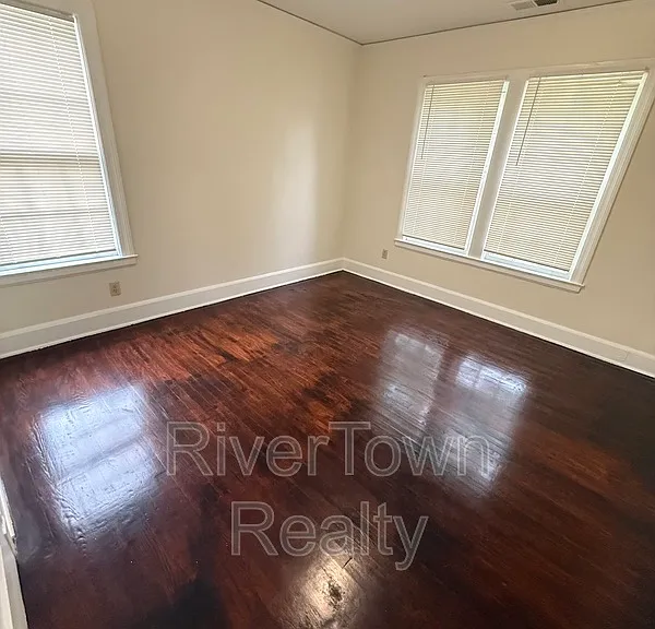1026 Stonewall St — Photo 14
