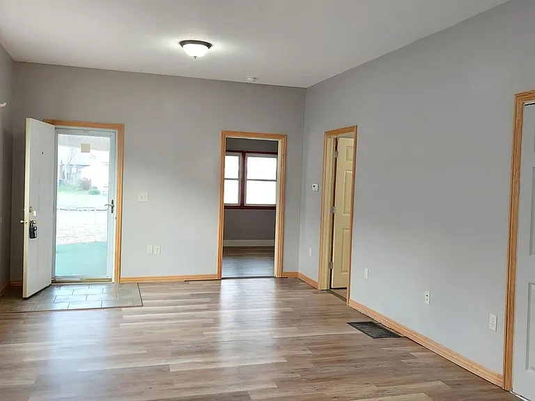 1604 N Joplin St — Photo 2
