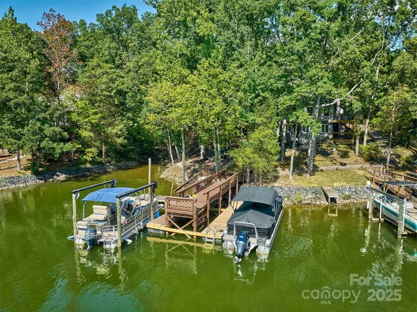 10 Weatherly Way, Clover, SC 29710